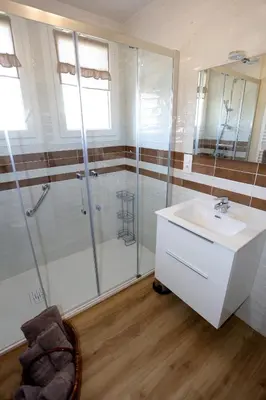 Salle de bains dans l'établissement Villa Rosa