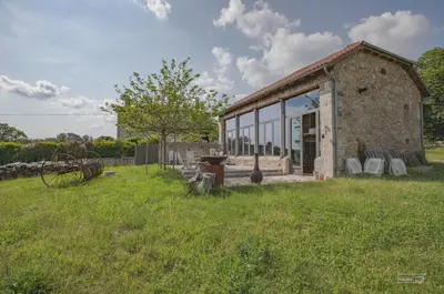 Jardin de l'établissement Demeure atypique - ancienne loge