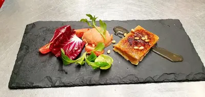 Nourriture dans l'hôtel capsule ou à proximité