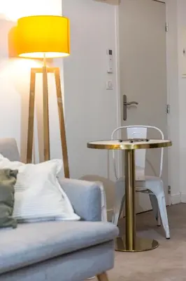 Coin salon dans l'établissement Villa Chadourne - LE CONQUERANT T2 Moderne