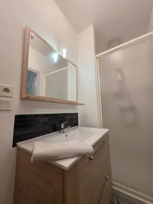 Salle de bains dans l'établissement Le Nid Emeraude - Welc'Home