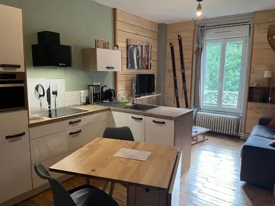 Cuisine ou kitchenette dans l'établissement Chaleureux et cosy-emplacement idéal - 4 pers