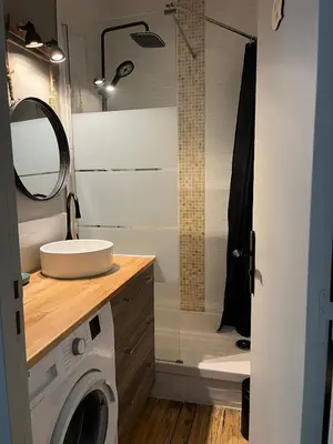 Salle de bains dans l'établissement Chaleureux et cosy-emplacement idéal - 4 pers