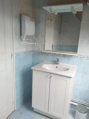 Salle de bains dans l'établissement Chez Maurice et Sylvie
