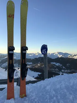 L'établissement ALTURA T2 Duplex wifi au pied des montagnes en hiver