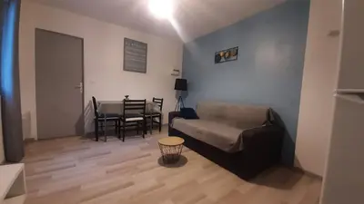 Coin salon dans l'établissement 2-bed apartment