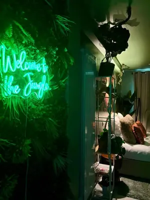 Un ou plusieurs lits dans un hébergement de l'établissement Casa Jungle - Le Studio Végétal - Confort & Design