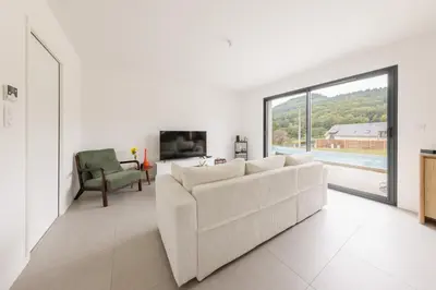 Vue générale sur la montagne ou vue sur la montagne depuis la maison de vacances