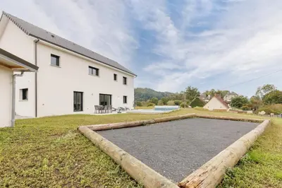 Jardin de l'établissement Maison de Maud - Piscine privée