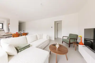 Télévision ou salle de divertissement dans l'établissement Maison de Maud - Piscine privée