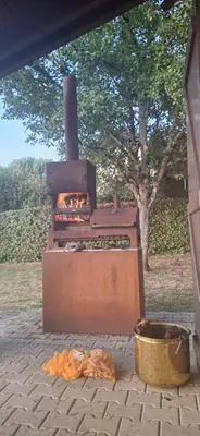 Barbecue disponible mis à disposition des clients de la maison de vacances