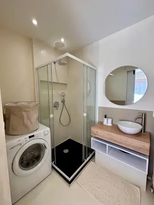 Salle de bains dans l'établissement Casa Bert - Appartement pour 2 personnes - Moderne - Balcon