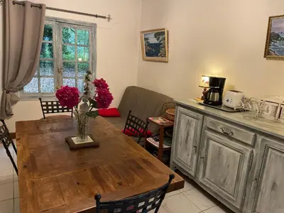 Cuisine ou kitchenette dans l'établissement Gîte de ressource
