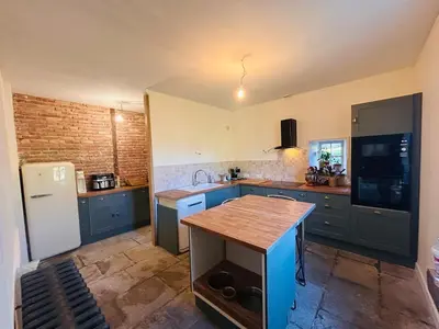 Cuisine ou kitchenette dans l'établissement Grande maison Albuconis