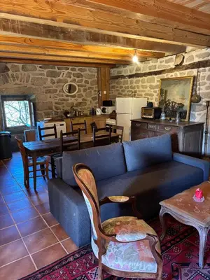Coin salon dans l'établissement La maison de Baptiste La Monédière