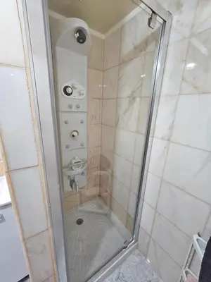Salle de bains dans l'établissement Solovergne - Charme et confort en Auvergne