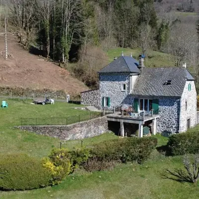Gîte de caractère au pied du Puy Mary