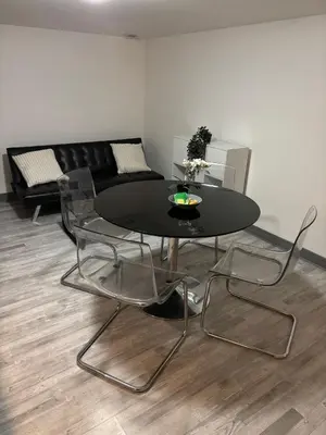 Coin salon dans l'établissement Le Nid du Sablard