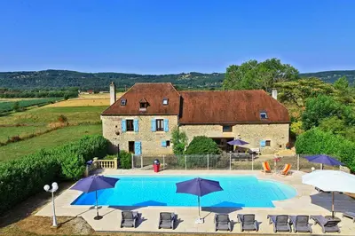 Piscine de l'établissement Gîte Loêtitia à la campagne 21 peoples , 9 rooms, pool ou située à proximité