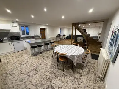 Cuisine ou kitchenette dans l'établissement La Maison de Lili - 3 Chambres