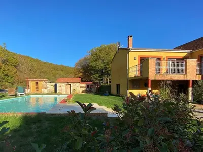 Piscine de l'établissement Villa Ines ou située à proximité