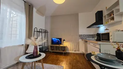 Cuisine ou kitchenette dans l'établissement Le studio de cercle 3