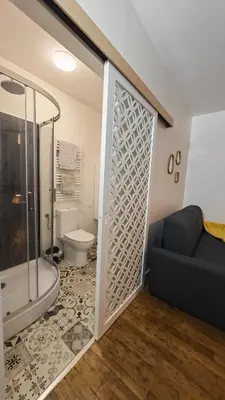 Salle de bains dans l'établissement Le studio de cercle 3