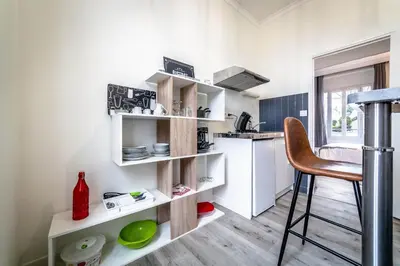 Cuisine ou kitchenette dans l'établissement Le Valet - 1 Chambre