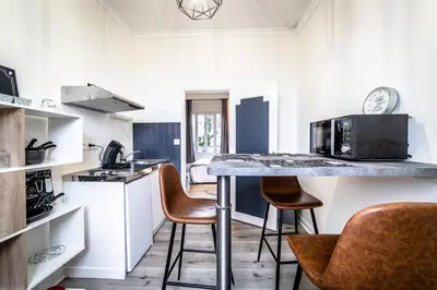 Cuisine ou kitchenette dans l'établissement Le Valet - 1 Chambre