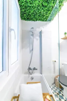 Salle de bains dans l'établissement L Ecrin de la Guierle - 1 Chambre