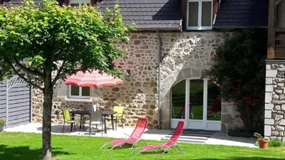 Jardin de l'établissement Gite Le Rosier