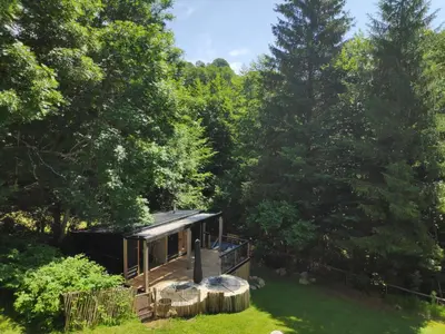 Jardin de l'établissement Maison van Stijn, Gîte les 3 Etoiles d'Auvergne