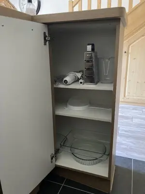 Cuisine ou kitchenette dans l'établissement T2 avec vue sur les montagnes et wifi