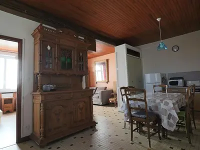 Cuisine ou kitchenette dans l'établissement Appartement 2* avec jardin privé, 4 pers, à La Bourboule - FR-1-858-10