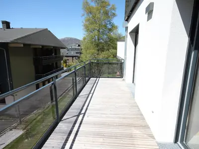 Balcon ou terrasse dans l'établissement Charmant appartement scandinave avec parking au Mont-Dore - FR-1-858-1