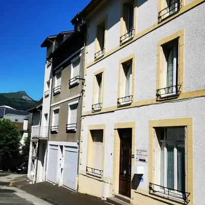 Appartement pour 6 à La Bourboule avec WiFi - FR-1-858-12