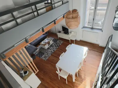 Coin salon dans l'établissement Appartement Loft en Centre-Ville, 4 Pers., Parking Privé - FR-1-858-17