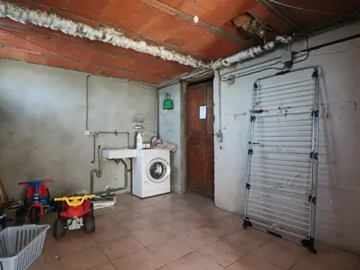 Salle de bains dans l'établissement Charmante maison familiale à La Bourboule - FR-1-858-15