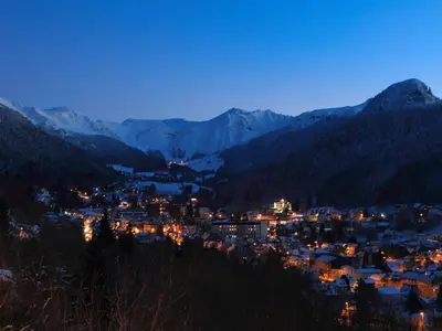 Vue générale sur la montagne ou vue sur la montagne depuis l'appartement