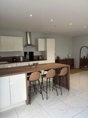 Cuisine ou kitchenette dans l'établissement Maison neuve 2 chambres entre Dordogne et Corrèze