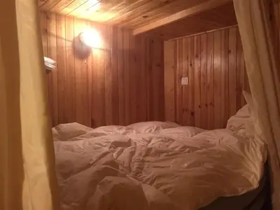 Un ou plusieurs lits dans un hébergement de l'établissement Appartement F3 au 2ème étage, wifi, animaux acceptés, 4 couchages - FR-1-415-164