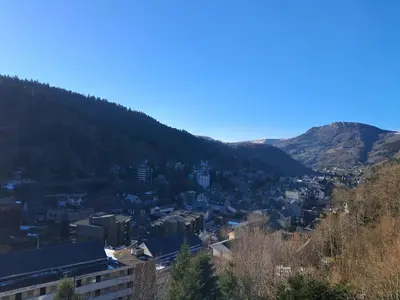 Vue générale sur la montagne ou vue sur la montagne depuis l'appartement