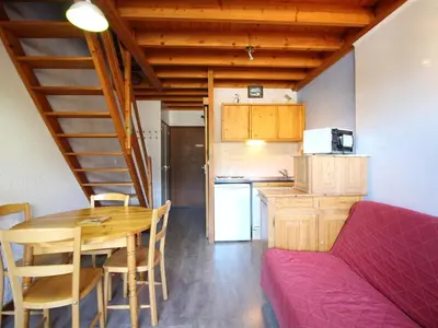 Cuisine ou kitchenette dans l'établissement Duplex F2 au Mont-Dore avec Garage Privé - FR-1-415-167