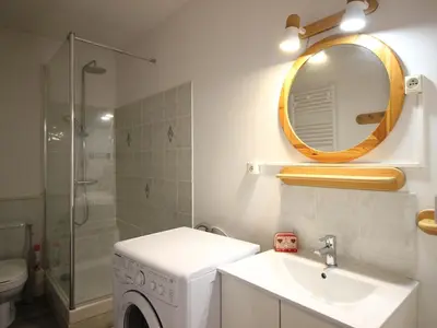 Salle de bains dans l'établissement Appartement T2 Centre-Ville, 6 Couchages - FR-1-415-189