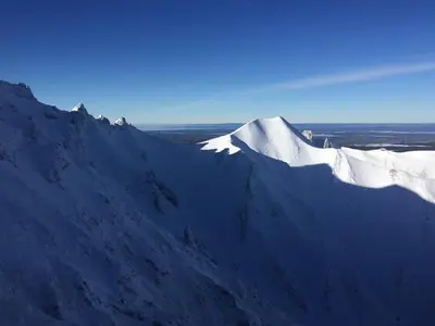 Vue générale sur la montagne ou vue sur la montagne depuis l'appartement