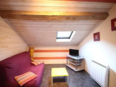 Télévision ou salle de divertissement dans l'établissement Mont-Dore: F3 40m², Parking, 4 Pers, Près Thermes - FR-1-415-197