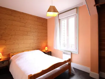 Un ou plusieurs lits dans un hébergement de l'établissement Mont-Dore: F3 40m², Parking, 4 Pers, Près Thermes - FR-1-415-197