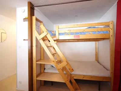 Un ou plusieurs lits superposés dans un hébergement de l'établissement F2 au pied des pistes avec parking et balcon - 6 pers. - FR-1-415-199