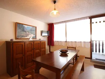 Plan de l'établissement F2 au pied des pistes avec parking et balcon - 6 pers. - FR-1-415-199