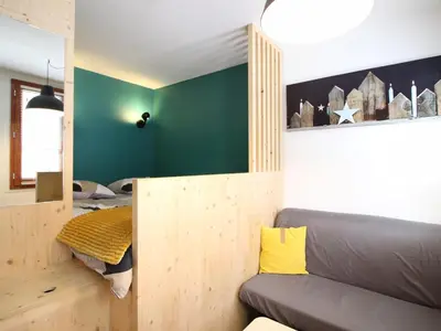 Coin salon dans l'établissement Studio avec parking privé et WIFI proche centre - FR-1-415-201